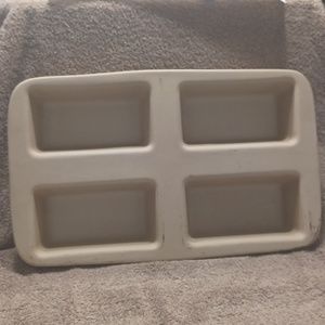 Pampered Chef Family Heritage 4 loaf stoneware Classics Collection.